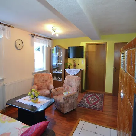 Forest Escape With Garden, Cleaning Included *