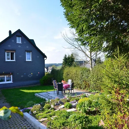 Διαμέρισμα Forest Escape With Garden, Cleaning Included