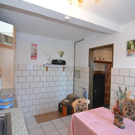 Forest Escape With Garden, Cleaning Included