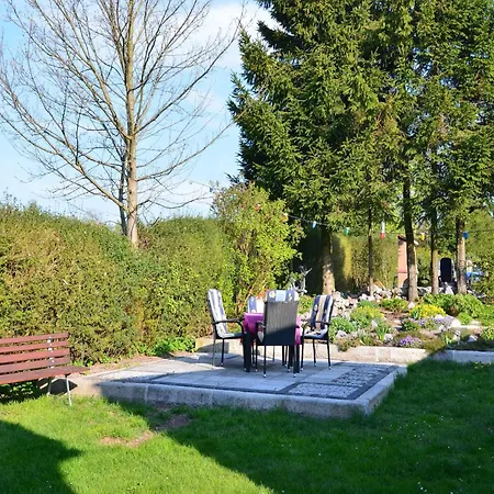 Διαμέρισμα Forest Escape With Garden, Cleaning Included *