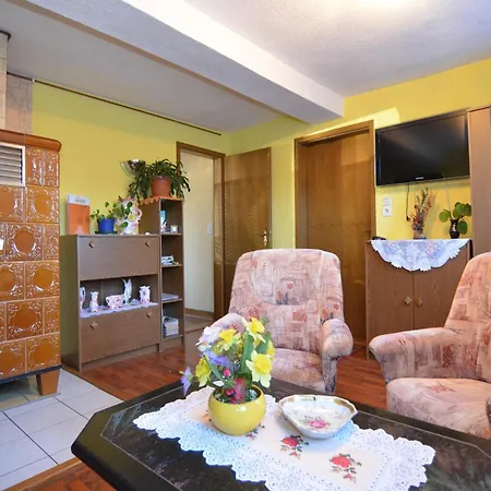 Forest Escape With Garden, Cleaning Included * Neustadt am Rennsteig